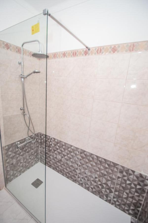 Charming Private Rooms In An Apartment A1 Penha - Faro Ngoại thất bức ảnh